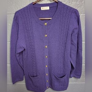 Vintage Mix Match brand sweater made from 100% cashmere Size medium